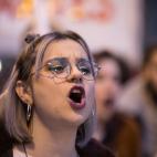 5c8a7d3320000045046f372d