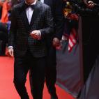 5c8ad6f4360000a61b6c2a61