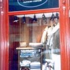 En 1991 la familia de Inditex creció con la incorporación de las marcas Pull&Bear (imagen de una de las primeras tiendas) y Massimo Dutti.