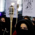 5c8a47a4360000c81a6b44e3