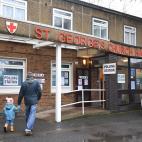 Escena familiar de camino a la votación