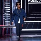 El artista nacido en Honolul&uacute; tiene una estatura de 1,65 metros.