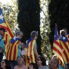 Centenares de personas participan en la manifestación independentista que se celebra este sábado en Barcelona para protestar contra las condenas a los líderes independentistas juzgados por el Supremo, organizada por la ANC y Òmnium Cultural....