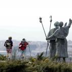 Hacer el Camino de Santiago te cambia la vida. Son muchos los que han disfrutado de la experiencia a pesar de los pies cansados y las espaldas doloridas y nadie parece arrepentirse. Esta peregrinaci&oacute;n es diferente en cada persona y, sin e...