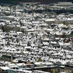 5c8ad823360000a61b6c2c4c