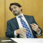 El secretario general de CDC, Oriol Pujol, lleva pelazo combinado con barba.