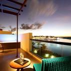 5de115491f0000d51adefeba