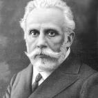 19- Le pusieron su nombre en honor del fundador del PSOE porque su familia era muy socialista.