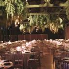 La decoración se basó en lo vegetal: ramas, hojas y flores