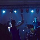 Una banda despu&eacute;s de la cena.