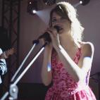 Y Virginia Labuat para el baile de los novios.