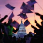 5c8acff1360000a61b6c1df4