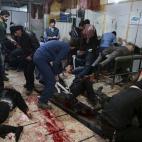 Diciembre de 2015. Interior de un hospital de Damasco (Siria), donde los m&eacute;dicos tratan de auxiliar a los numerosos heridos por los bombardeos en la ciudad.