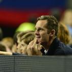 5c8ad8d3230000dd0423d0a6