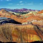 5c8ad8fe230000d50423d0f5