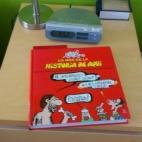 Eh, eh, ¡que es un libro de historia! Estoy leyendo Lo más de la Historia de aquí, del grandísimo Forges. - Elena Santos, redactora de Tendencias