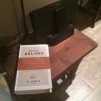 Estoy leyendo (ya terminando) El Hereje porque he leído toda o casi toda la obra de Delibes y me faltaba este, la última novela que escribió y una de las más valoradas por la crítica (ganó el Premio Nacional de Narrativa). Además, está d...