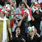 5d9f72cd200000da064ff56c