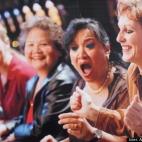 Vía Aaron Whitfeldt