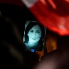 5de4d9a02500005827d2ed1b