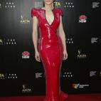 5c8ad9a6360000c81a6c2e8e