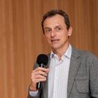 Al astronauta Pedro Duque le conocemos por ser uno de los 'fichajes' de Pedro S&aacute;nchez para su Gobierno. Pero no era diputado, lo que s&iacute; ser&aacute; en la pr&oacute;xima legislatura, al haber conseguido su esca&ntilde;o por Alicante...