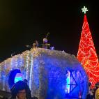 5c8a5c1b230000dd042301f8