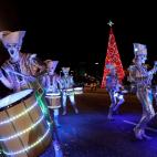 5c8a5c1c2400006f054bc355