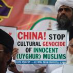 Protesta de musulmanes a favor de sus correligionarios en Mumbai