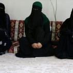 Un grupo de mujeres escapadas de la represión china, refugiadas en Kayseri, Turquía