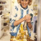 La clásica y complaciente ama de casa sesentera Norma Arnold también tuvo pequeños roles en series como "La doctora Quinn".