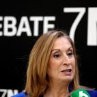 Ana Pastor (la del PP), a su llegada al set de La Sexta