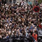 5c8a43b2260000f903fe1e76