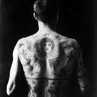 5c8ada96360000ba1a6c2ff4