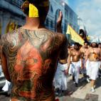 Devotos del Chinese Bank Neow Shrine