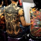 5c8ada9d230000d50423d3bf