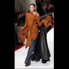 5c8adb07250000e203c9c415