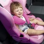 Actualmente, los menores hasta 12 años han de ir en silla bebé. La idea es cambiar el criterio de edad por el de talla, sin especificar aún.