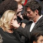 Paco León limpia de rimel a su madre