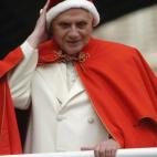 VATICAN CITY - DECEMBER 28: Pope Benedict XVI arrives in St. Peter's Square for his weekly audience on December 28, 2005 in Vatican City. The Pontif dressed for the second time in the red hat used by Pope John XXIII forty years ago. (Photo by ...
