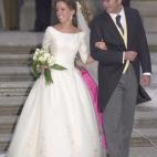 Y si vas a una boda... regala la iluminación. Así quedarás muy bien. Francisco Correa abonó este gasto en el enlace nupcial de Ana Aznar y Alejandro Agag. Le salió por más de 32.000 euros. Un simple regalo de boda, según el expresidente...