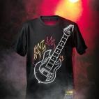Más económica que un videojuego, esta camiseta te permitirá tocar docenas de canciones sin necesidad de ser un experto en la materia. Divertida y económica. También las hay para niños. Precio: desde $27.50