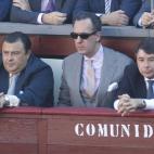 También es un apasionado de los toros.