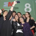 También se ha apuntado a la moda de los 'selfies'.