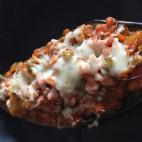 Dice la autora de este plato que puede prepararse con pollo, cerdo, ternera o una mezcla de todas. Dependerá de lo que tengas a mano. Mira aquí los pasos a seguir.