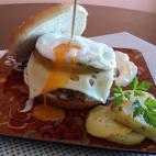 Otro clásico, aunque esta vez más contundente. No apto para cenarlo todos los días. Si quieres prepararlo, sigue el paso a paso de Cookpad.