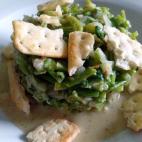 Es una buena forma de darle salida a las pencas de espinacas que no todo el mundo suele utilizar y/o aprovechar. Si quieres preparar la receta, sigue este paso a paso.