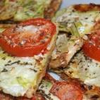 Puede parecer pizza, pero la masa es distinta. Si quieres prepararla, sigue estos pasos.