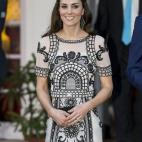 En una fiesta por la celebración del 90º cumpleaños de la reina Isabel II, en Nueva Delhi