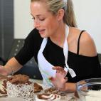 5c8aca15360000e01c6c1304